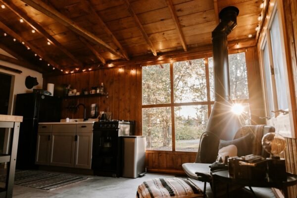 Orientation d&rsquo;une maison par rapport au soleil : ce que personne ne dit avant l&rsquo;achat