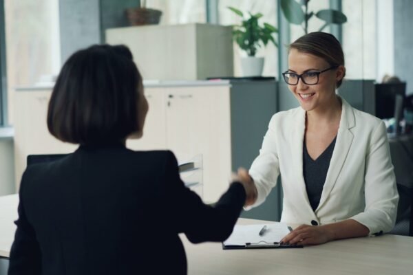 Les 4 C du onboarding : le cadre qui change tout à l&rsquo;intégration de vos recrues